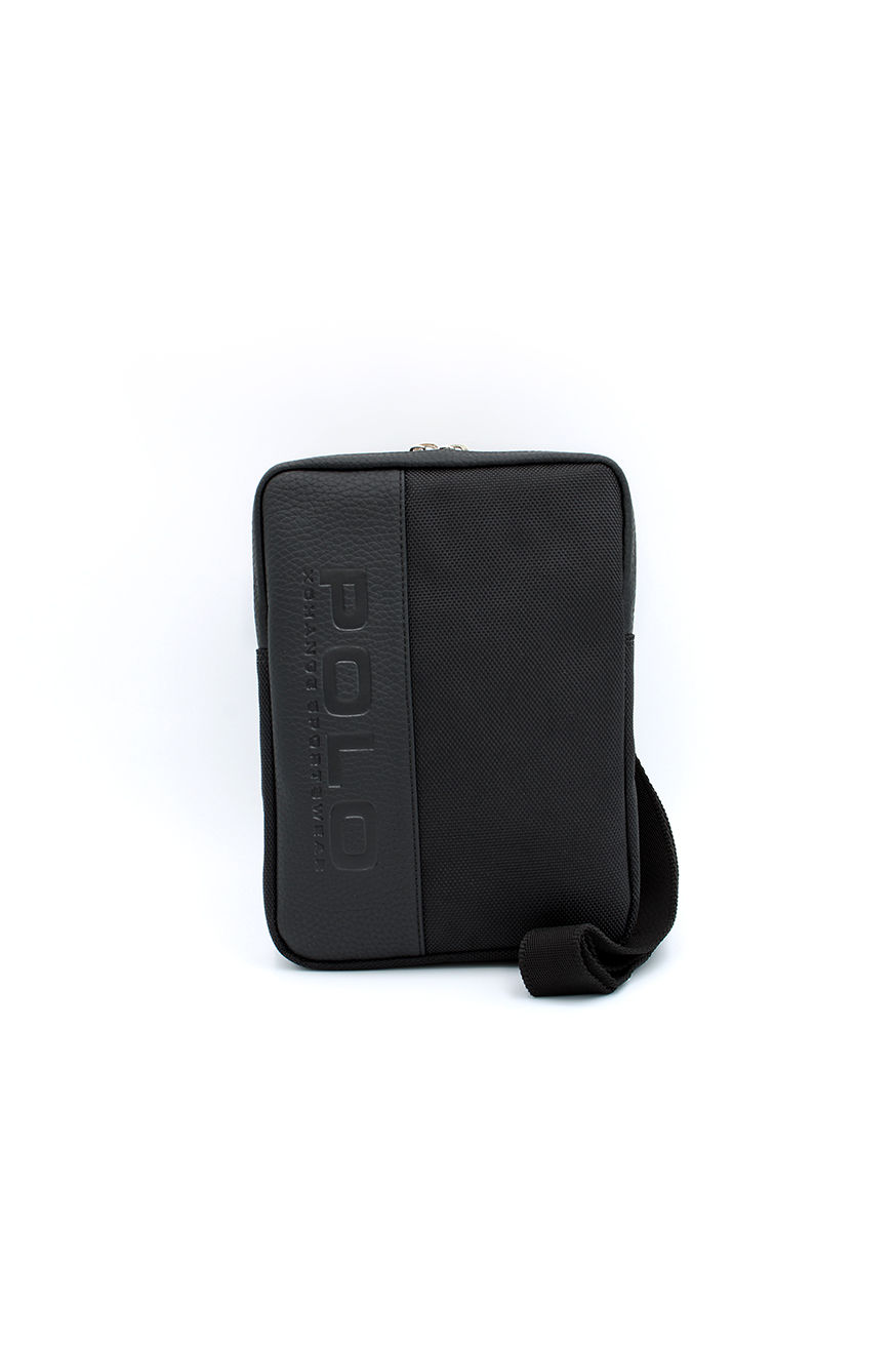 CRNA MUŠKA TORBA OD UMJETNE KOŽE I POLIESTERSKOG VLAKNA T.006/B